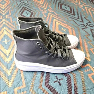 Like new‎ Woman's Chuck Taylor All Star